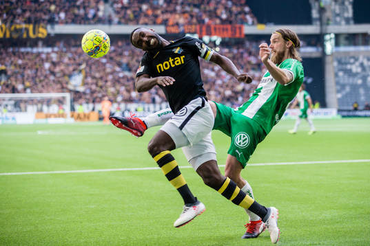 s Henok Goitom och Hammarbys Björn Paulsen