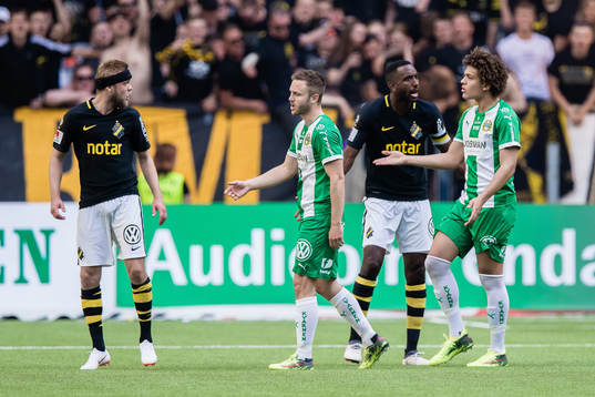s Daniel Sundgren och Henok Goitom