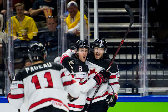 Kanadas Marc-Edouard Vlasic kramas om av Kyle Turris