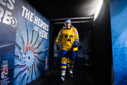 Sveriges Gustav Nyquist går ut till uppvärmningen
