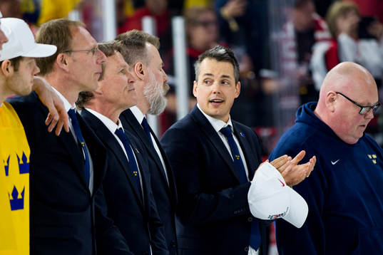 Juniorkronornas förbundskapten Tomas Montén