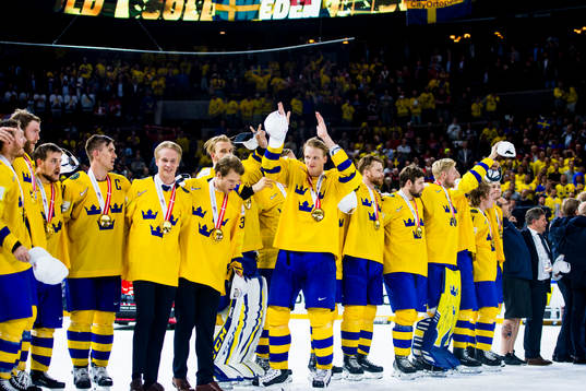 Sveriges spelare med sina guldmedaljer