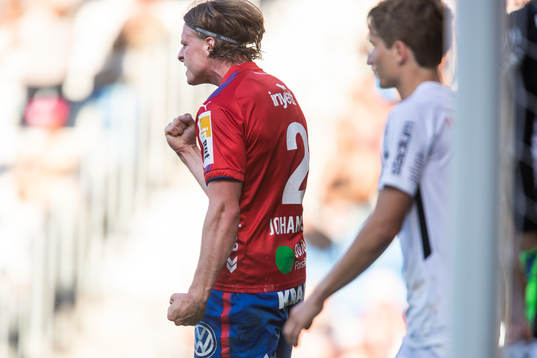 Helsingborgs Carl Johansson jublar