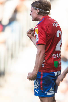 Helsingborgs Carl Johansson jublar