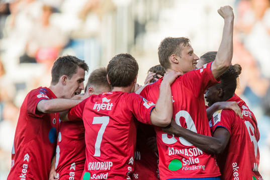 Helsingborgs Andri Runar Bjarnason jublar