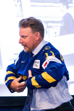 Daniel Alfredsson blir invald till IIHF Hall of Fame