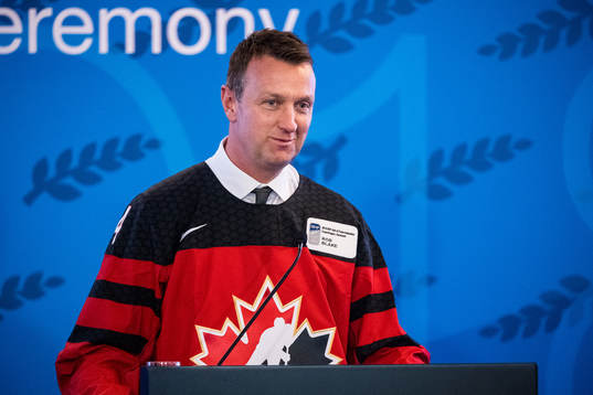 Rob Blake blir invald till IIHF Hall of Fame