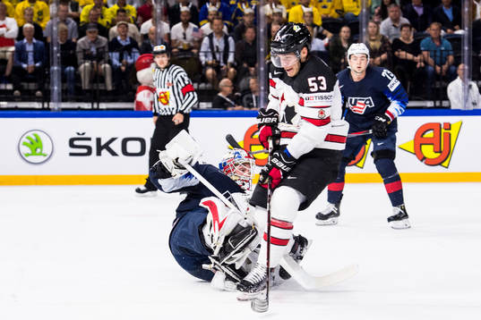 s målvakt Keith Kinkaid och Kanadas Bo Horvat