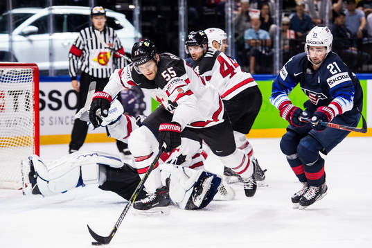 s Dylan Larkin