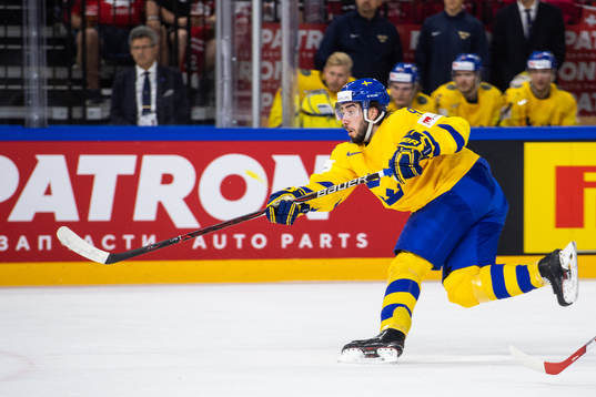 Sveriges Mika Zibanejad gör 2-2-målet