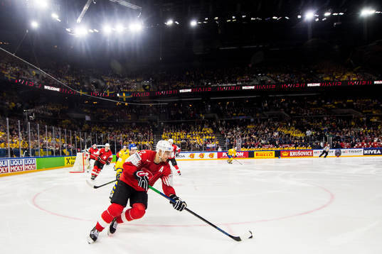 Schweiz Nino Niederreiter driver pucken