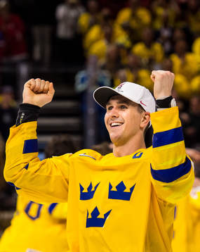 Sveriges Mikael Backlund jublar
