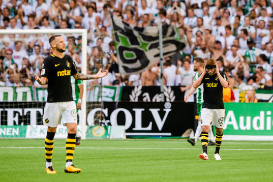 s Alexander Milosevic och Daniel Sundgren deppar