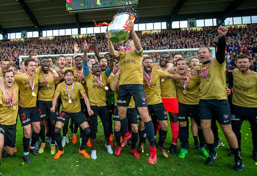 [DK=20180521: Jakob Poulsen, FC Midtjylland jubler sammen