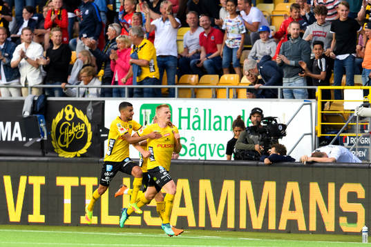 Elfsborgs Per Frick jublar