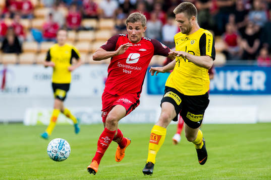 Steffen Lie Skålevik of Brann and Marius Amundsen of