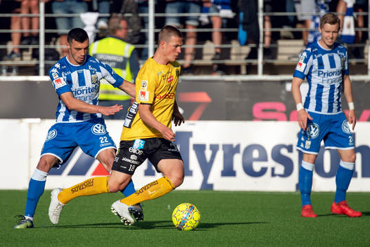 IFK Göteborgs Giorgi Kharaishvili och Elfsborgs Simon