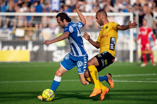 IFK Göteborgs Mikkel Diskerud och Elfsborgs Issam Jebali
