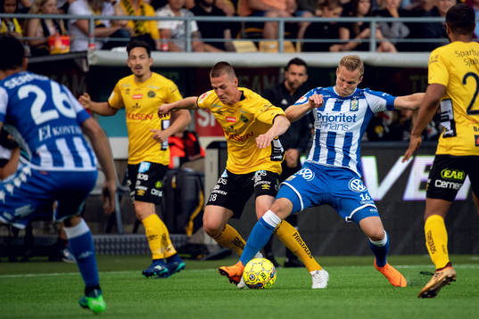 IFK Göteborgs Gustav Engvall och Elfsborgs Simon Olsson