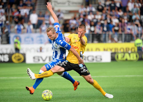 Elfsborgs Simon Olsson och IFK Göteborgs Gustav Engvall