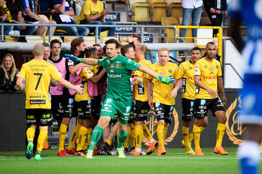 Elfsborgs spelare jublar
