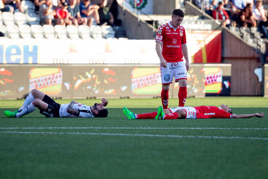 Örebros Nahir Besara och Kalmars Romário Pereira Sipião