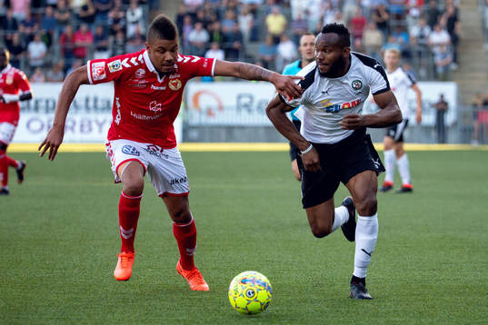 Bläddra bland fler bilder av Fotboll, Allsvenskan, Örebro - Kalmar