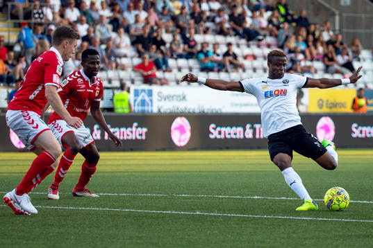 Örebros Kennedy Igboananike