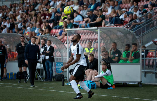 Örebros Michael Junior Omoh och tränare Axel Kjäll