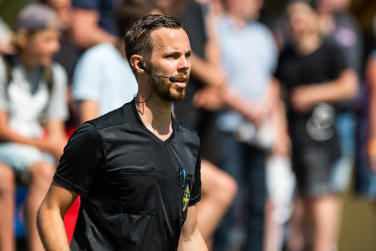 Assisterande domare Marcus Strandberg