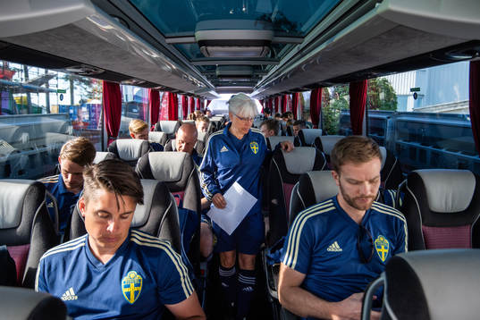 Sveriges videoanalytiker Marcus Tjärnberg, läkare Carina