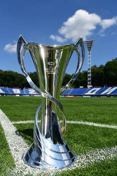 Fotboll, Dam