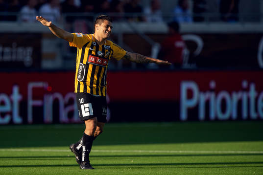 Häckens Paulinho jublar