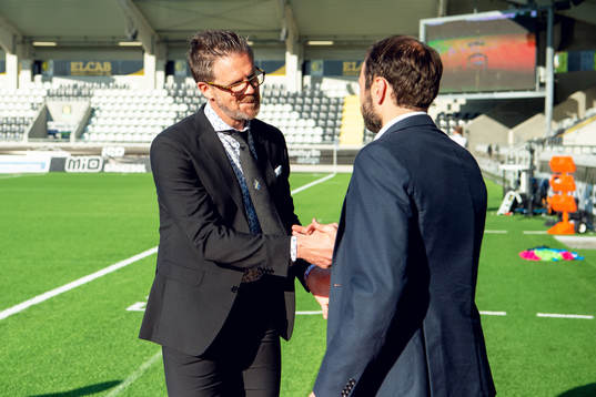 s tränare Rikard Norling och Häckens tränare Andreas Alm