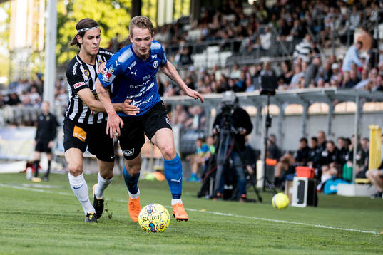 Landskronas Adi Nalic och Halmstads Andreas Bengtsson