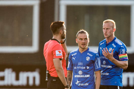 Halmstads Peter Larsson protesterar mot domslut