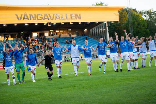 Trelleborgs spelare jublar