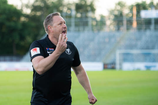 Trelleborgs tränare Patrick Winqvist jublar