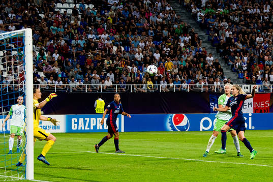 Ada Hegerberg of Lyon scores 3-1 in the extra-time behind
