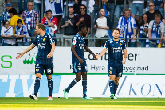 Djurgårdens Kerim Mrabti jublar