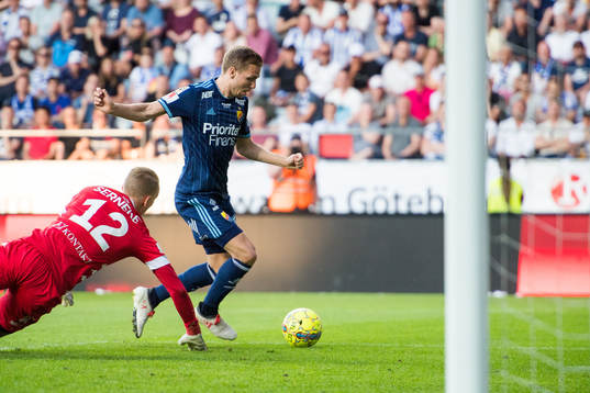 Djurgårdens Jonathan Ring gör 0-3 bakom IFK Göteborgs