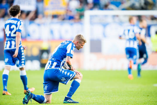 IFK Göteborgs Sebastian Eriksson deppar