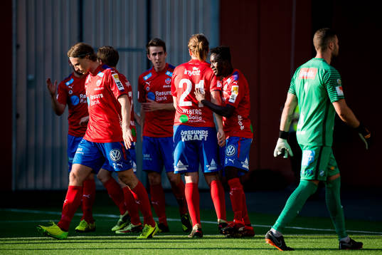 Helsingborgs Mamudu Moro jublar
