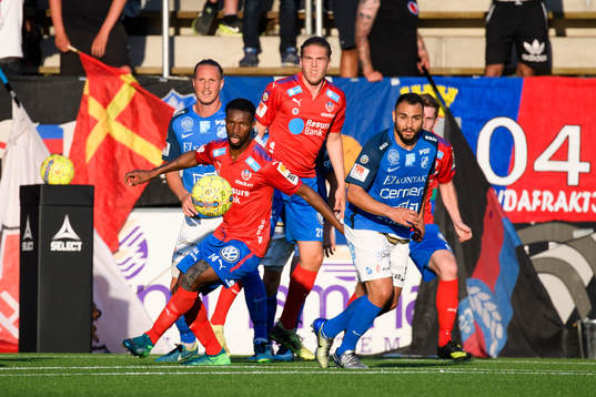 Helsingborgs Mohammed Abubakari och Charlie Weberg
