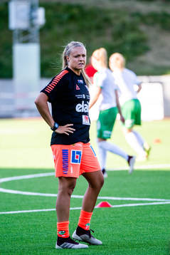 Linköpings målvakt Hilda Carlén före fotbollsmatchen i