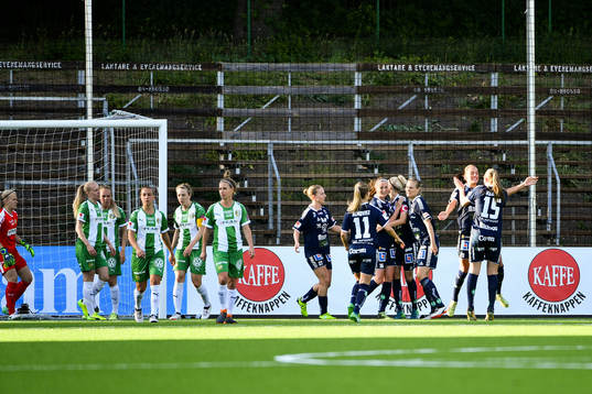 Hammarbys spelare deppar medan Linköpings spelare jublar
