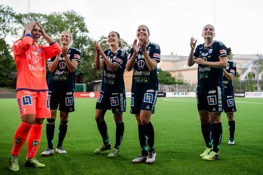 Linköpings spelare jublar