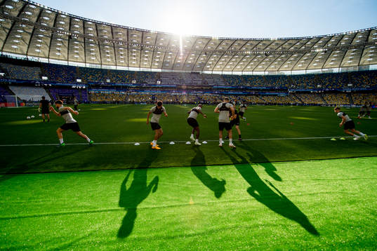 Bläddra bland fler bilder av Football, UEFA Champions League, Liverpool training