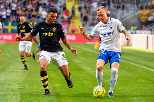 s Ahmed Yasin och Norrköpings Gudmundur Thorarinsson