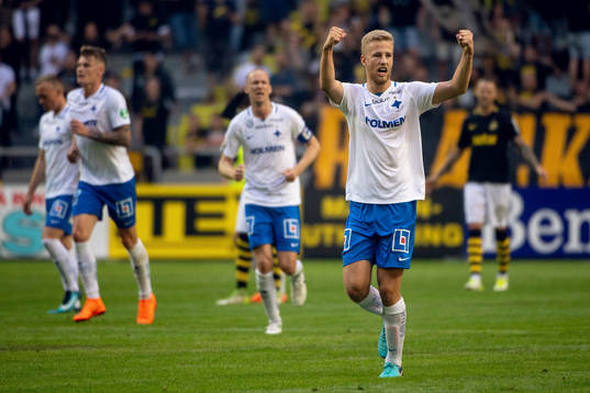 Norrköpings Filip Dagerstål jublar